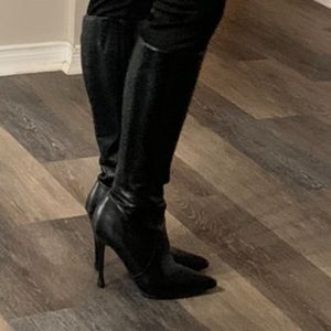 Le chateau heeled boots